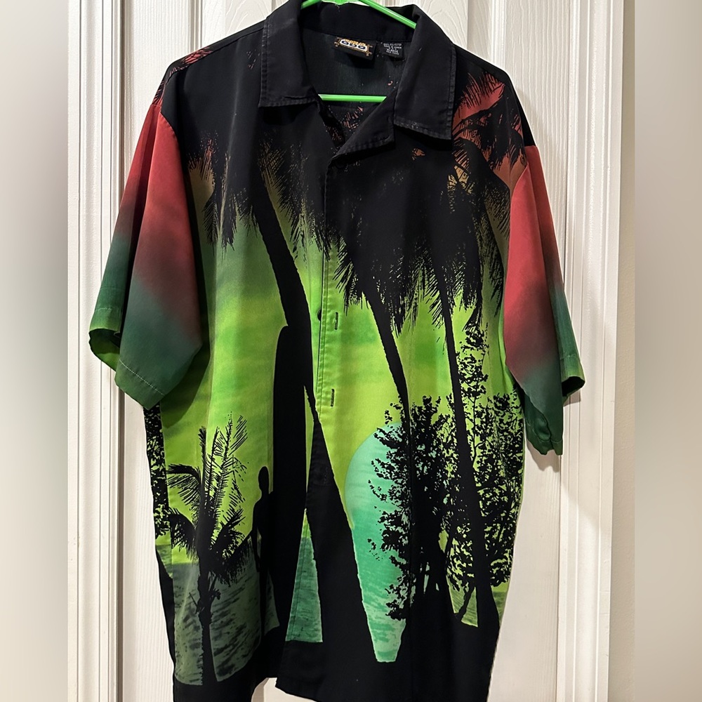 Men’s Hawaiian Shirt Surfer